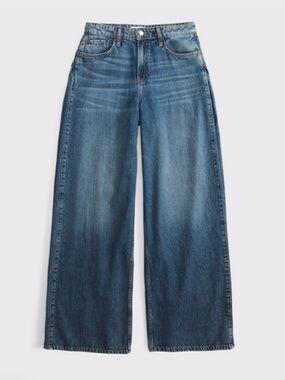 Abercrombie & Fitch Curve Love High Rise Wide-Leg Jeans - Color Dark Wash